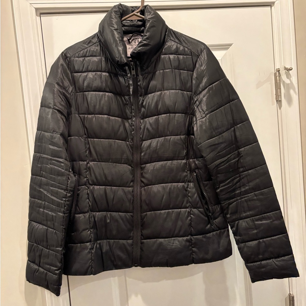 Women's Black Puffer Jacket